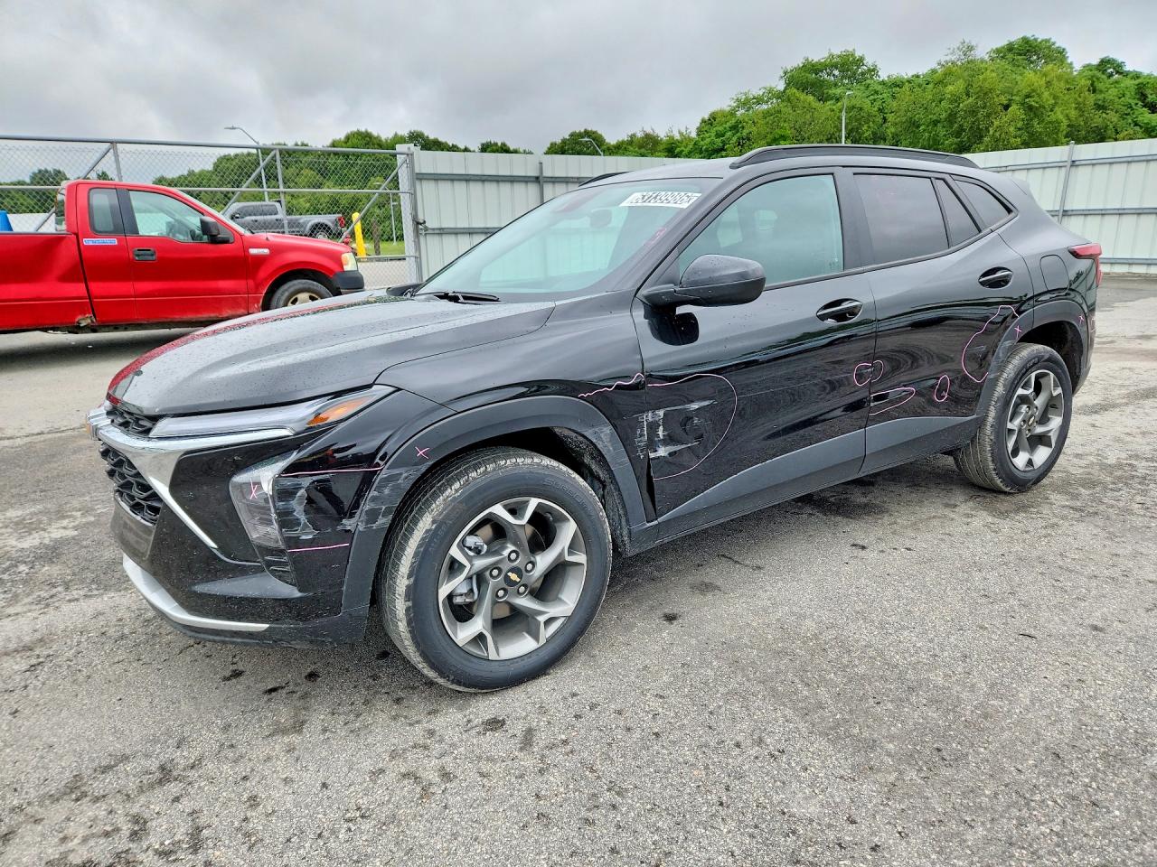 2025 Chevrolet Trax LT, VIN KL77LHEPXSC175395 — Side