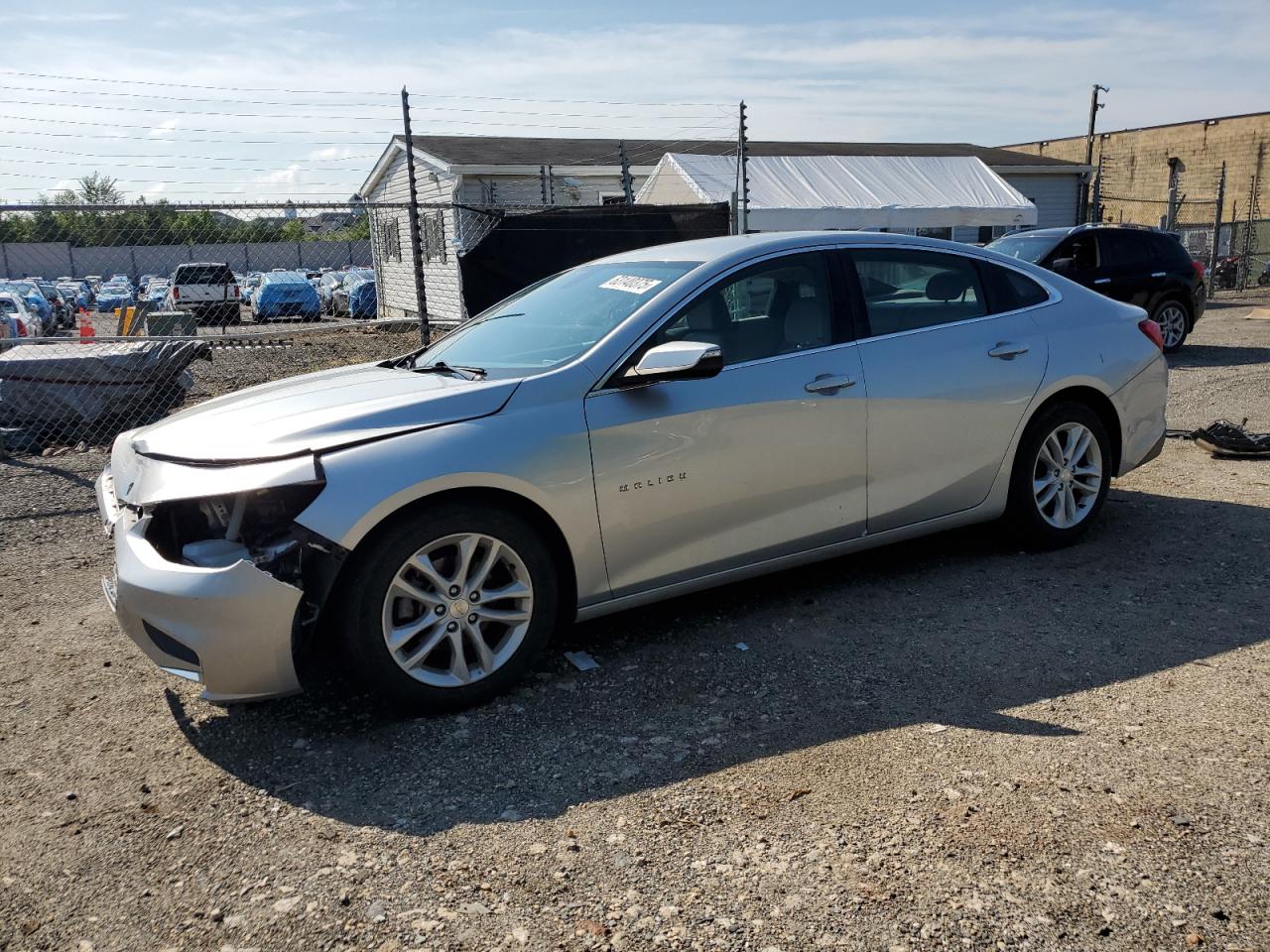 2017 Chevrolet Malibu LT, VIN 1G1ZE5STXHF121181 — Front end