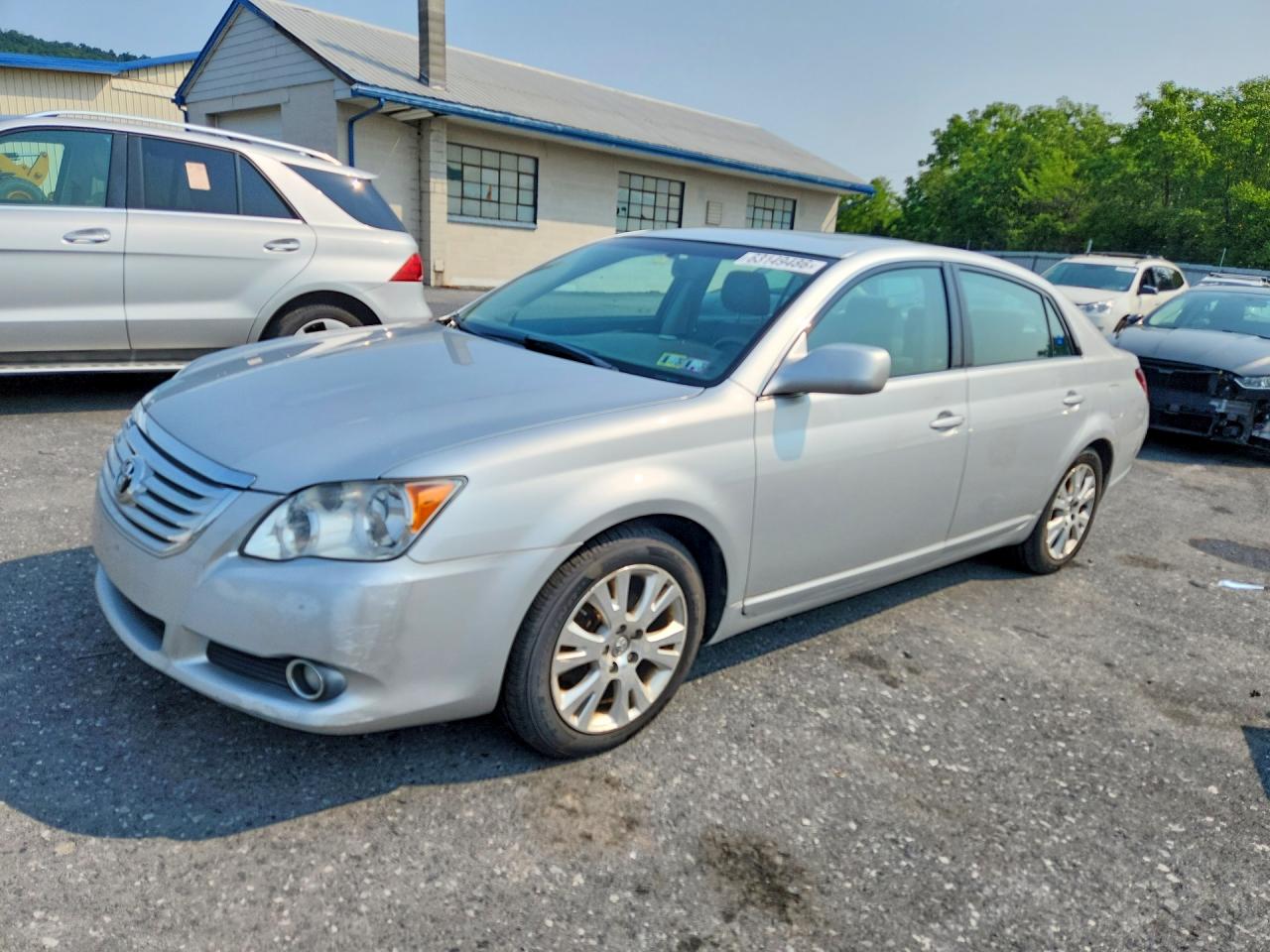 2008 Toyota Avalon Limited, VIN 4T1BK36B98U259485 — Бок