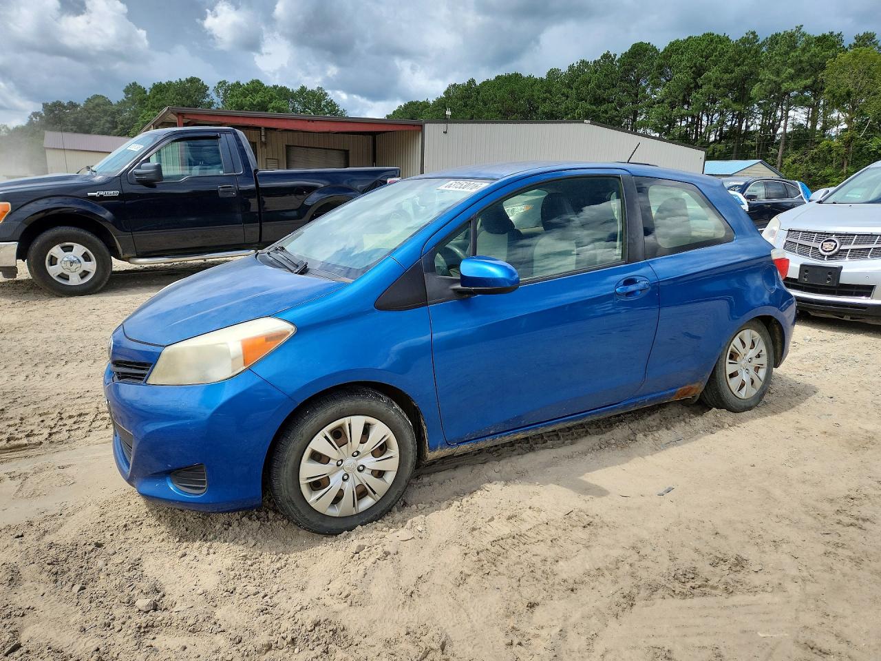 2013 Toyota Yaris LE, VIN JTDJTUD31DD562091 — Normal wear
