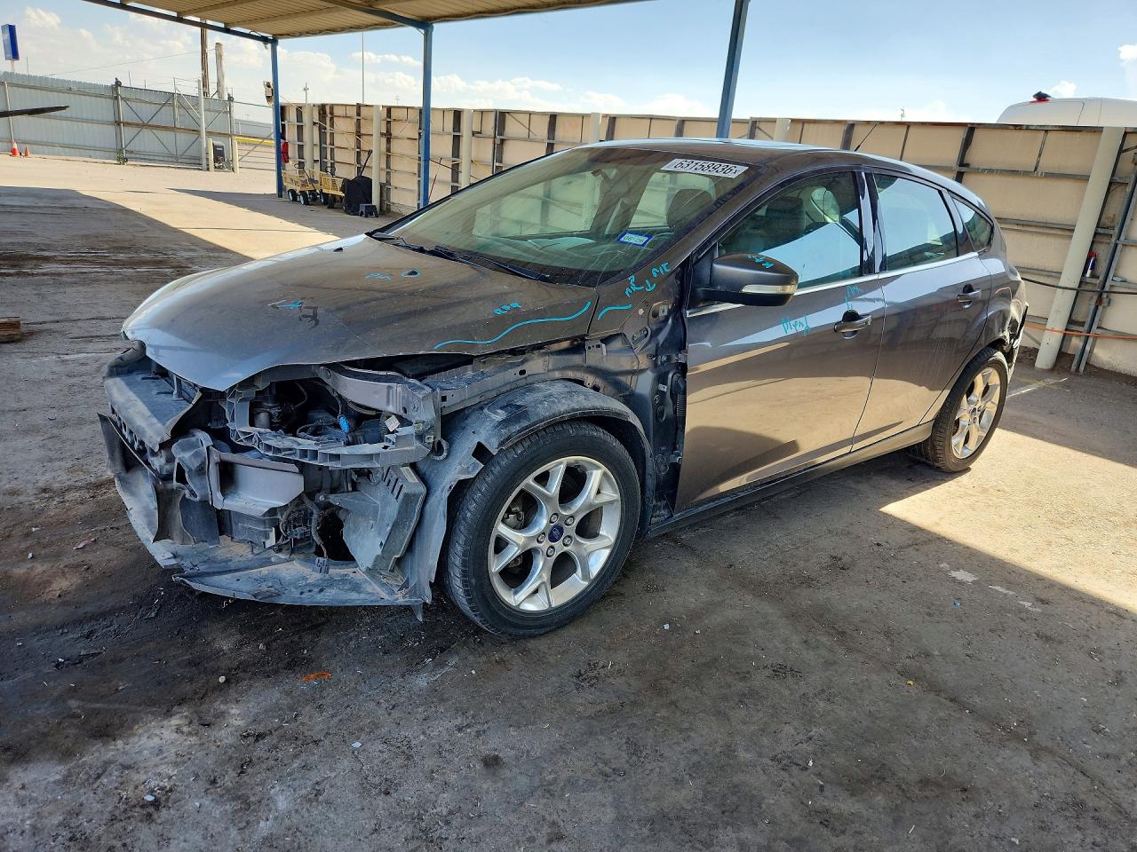 2014 Ford Focus Titanium, VIN 1FADP3N20EL156043 — Front end