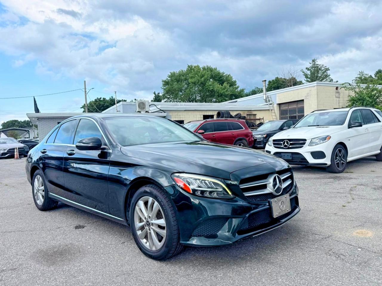 2019 Mercedes-Benz C 300, VIN 55SWF8EB1KU307858 — Auction photo