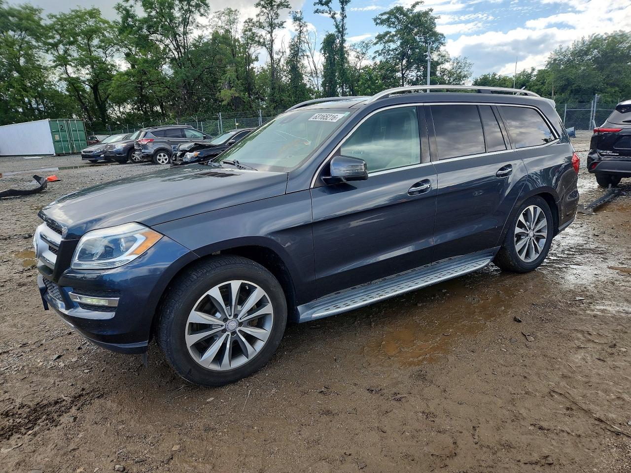 2016 Mercedes-Benz GL 450, VIN 4JGDF6EE3GA682010 — Мелкие вмятины и царапины