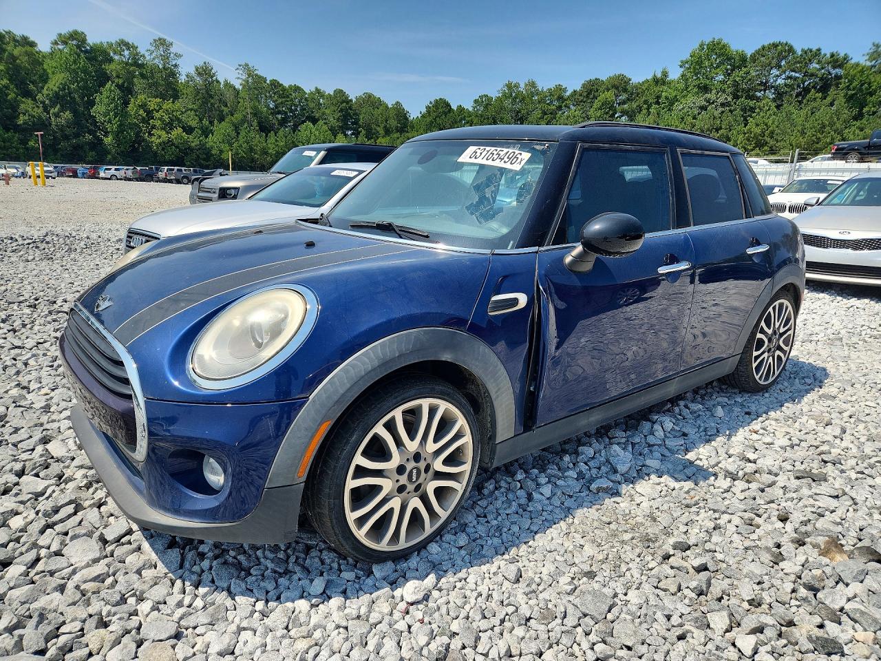 2016 MINI Hardtop 4 Door, VIN WMWXU1C55G2D57348 — Side