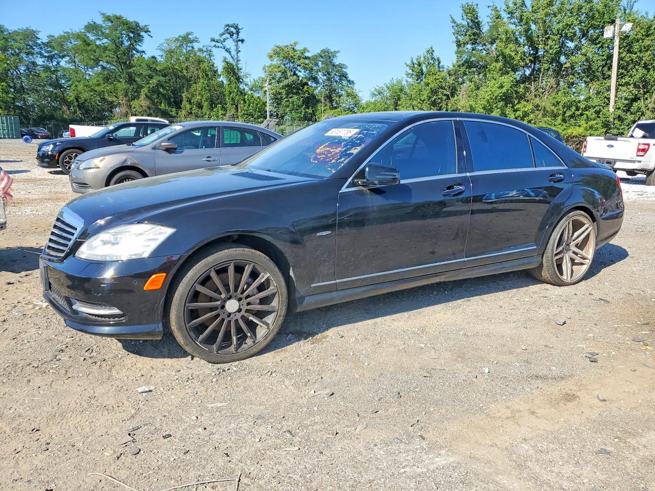 2011 Mercedes-Benz S 400, VIN WDDNG9FBXBA387142 — Undercarriage