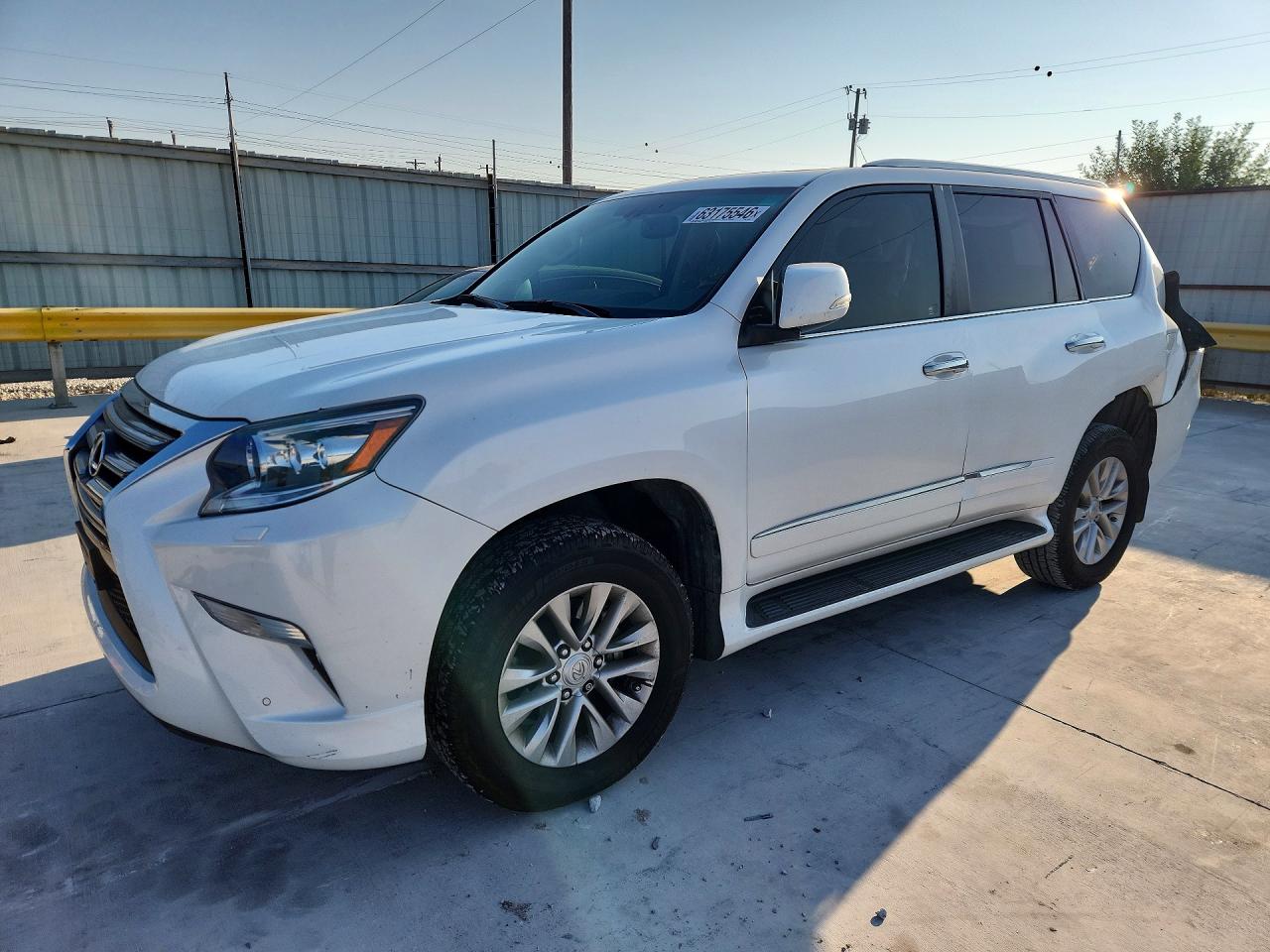 2017 Lexus GX 460 Premium, VIN JTJBM7FX7H5178994 — Rear end