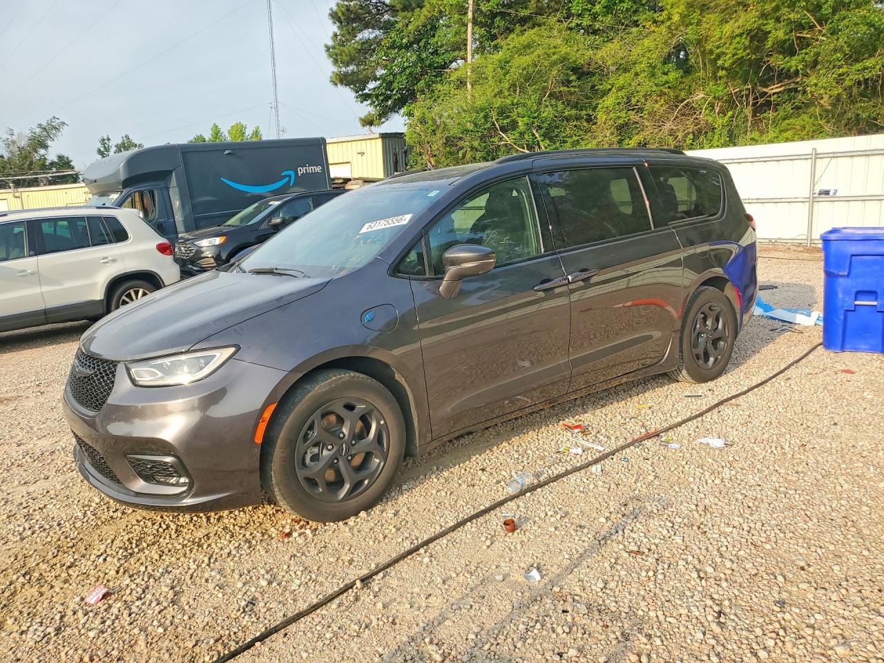 2021 Chrysler Pacifica Hybrid Touring L, VIN 2C4RC1L78MR586889 — Minor dents and scratches