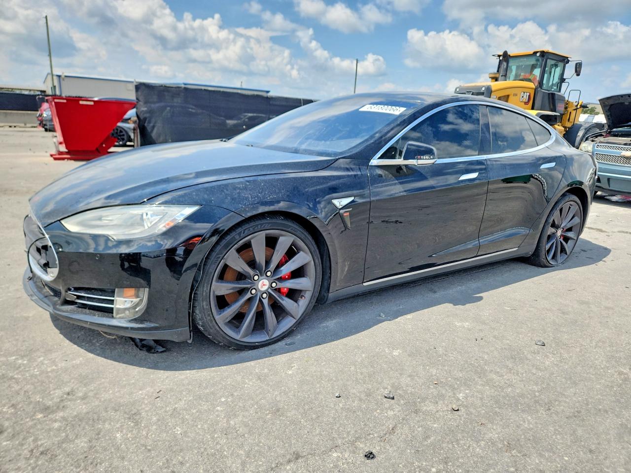 2014 Tesla Model S P85D, VIN 5YJSA1H25EFP64873 — Мелкие вмятины и царапины