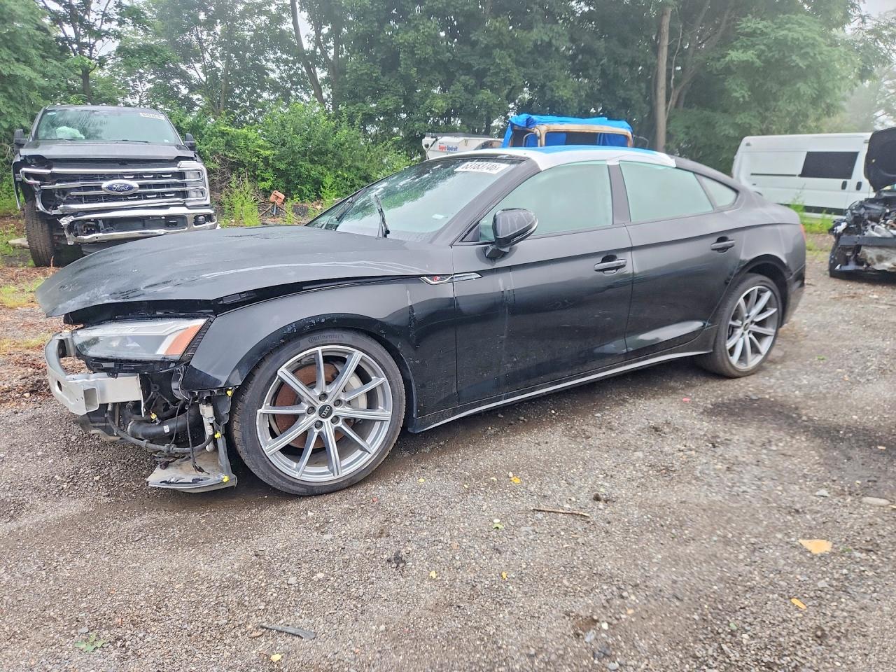 2025 Audi A5 Sportback S line Premium, VIN WAUDACF55SA007796 — Перед