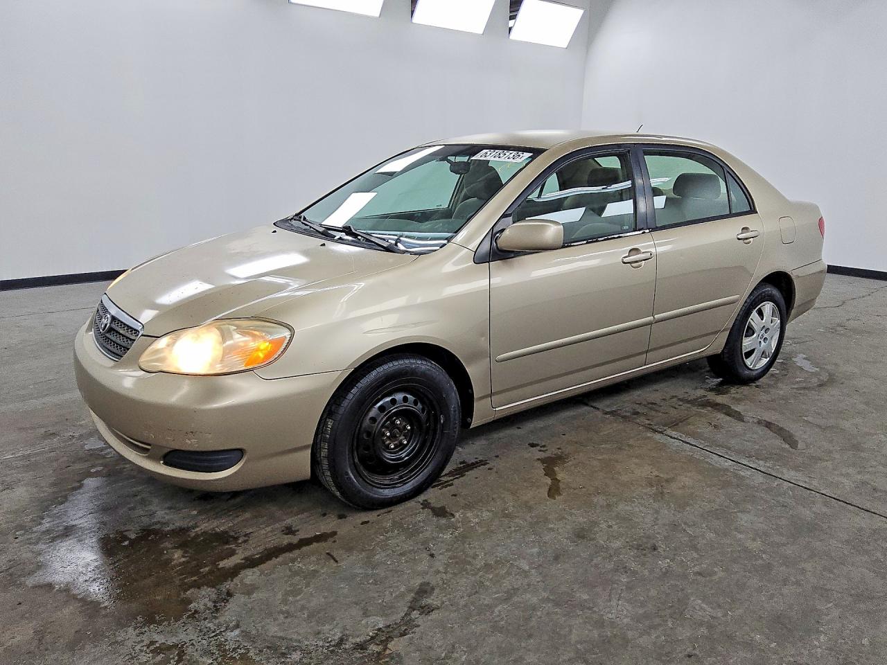 2005 Toyota Corolla LE, VIN 1NXBR32E35Z411090 — All over