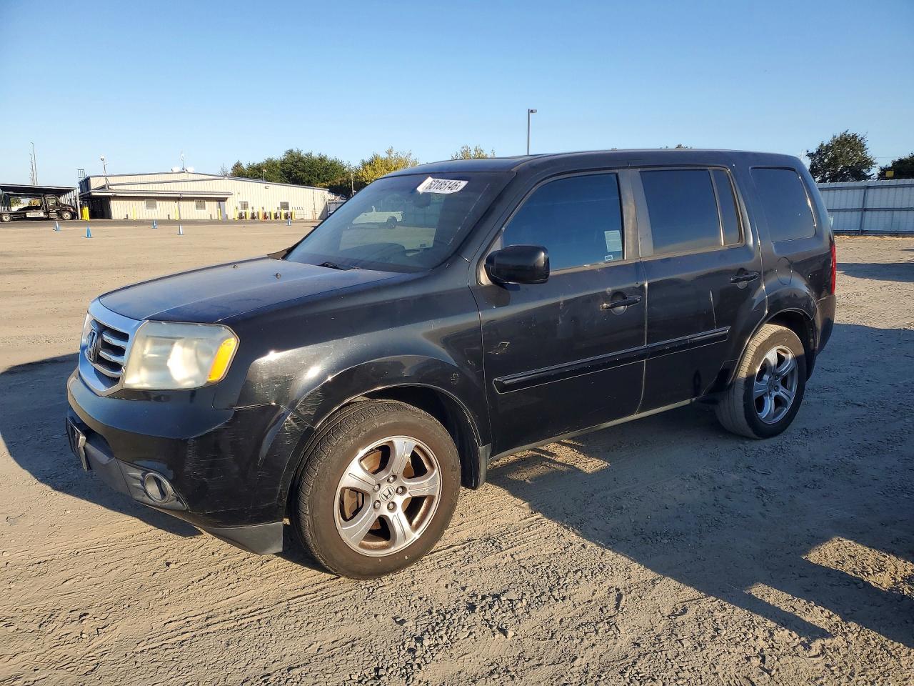 2013 Honda Pilot EX-L, VIN 5FNYF4H5XDB008686 — Rear end