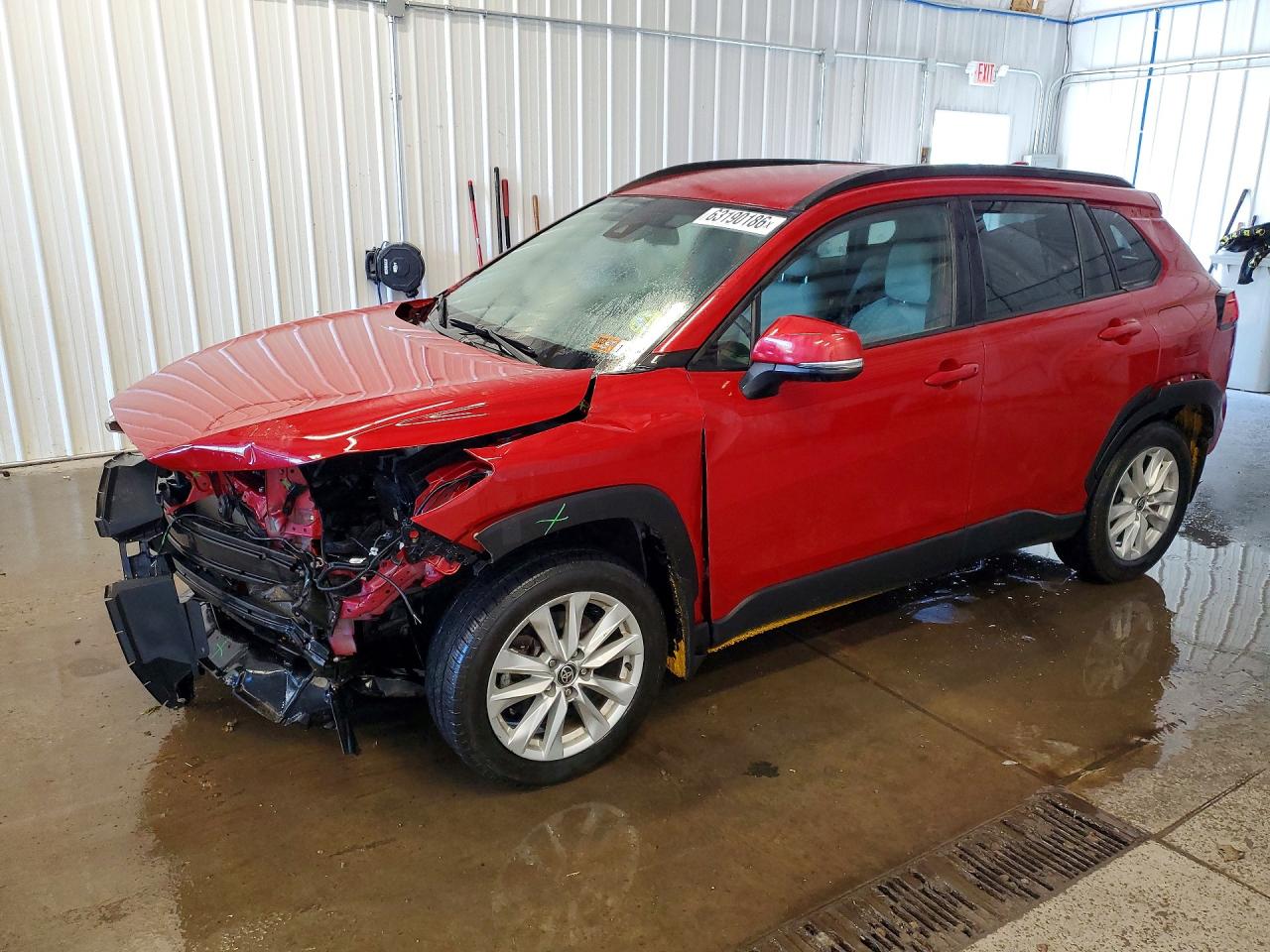 2022 Toyota Corolla Cross LE, VIN 7MUCAABG2NV023445 — Front end