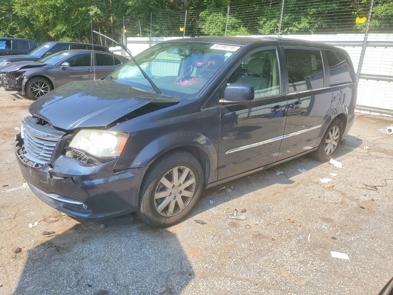 2014 Chrysler Town & Country Touring, VIN 2C4RC1BGXER191969 — Перед