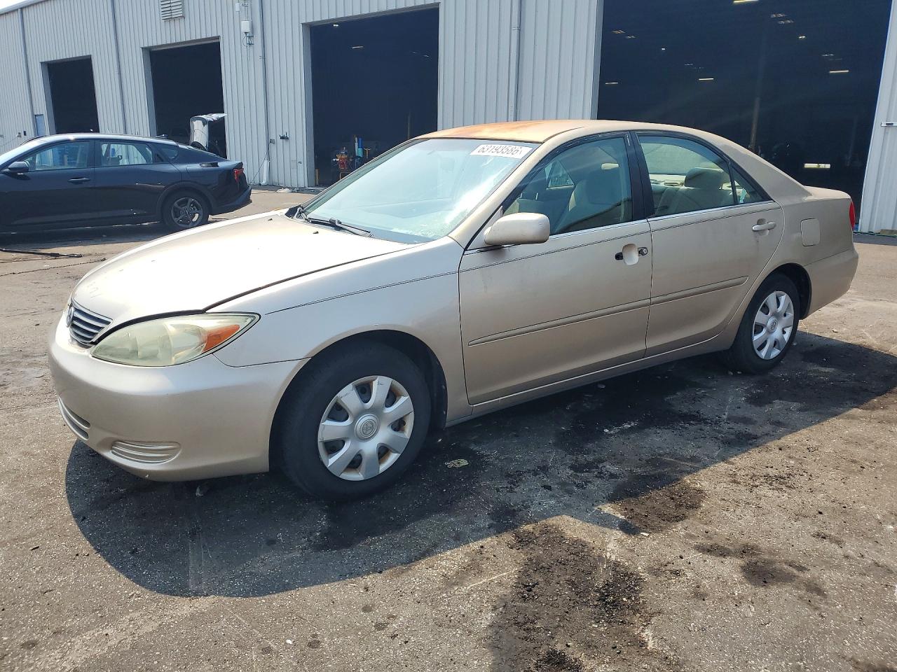 2003 Toyota Camry LE, VIN 4T1BE32K83U155026 — Minor dents and scratches