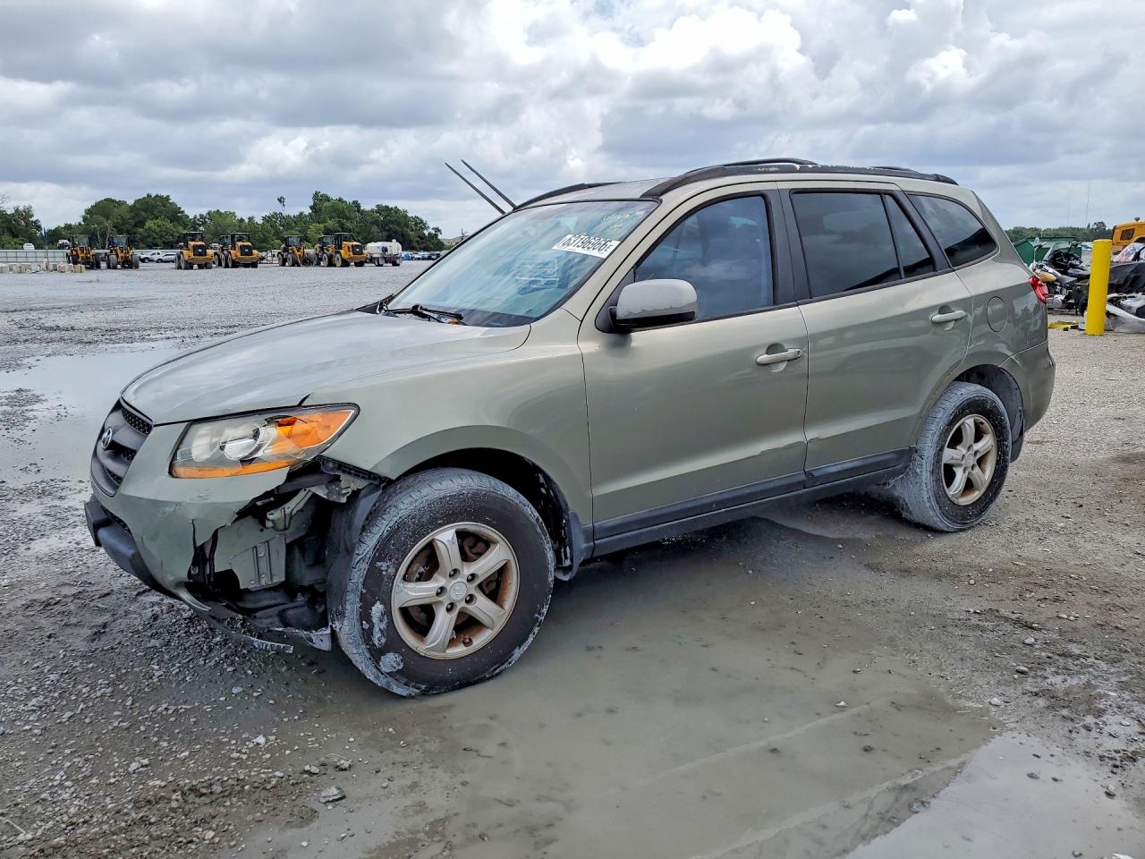 2008 Hyundai Santa Fe GLS, VIN 5NMSG13DX8H180592 — Front end
