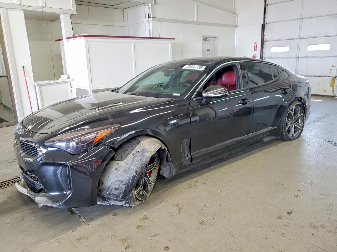 2018 Kia Stinger GT2, VIN KNAE55LC2J6016772 — Front end