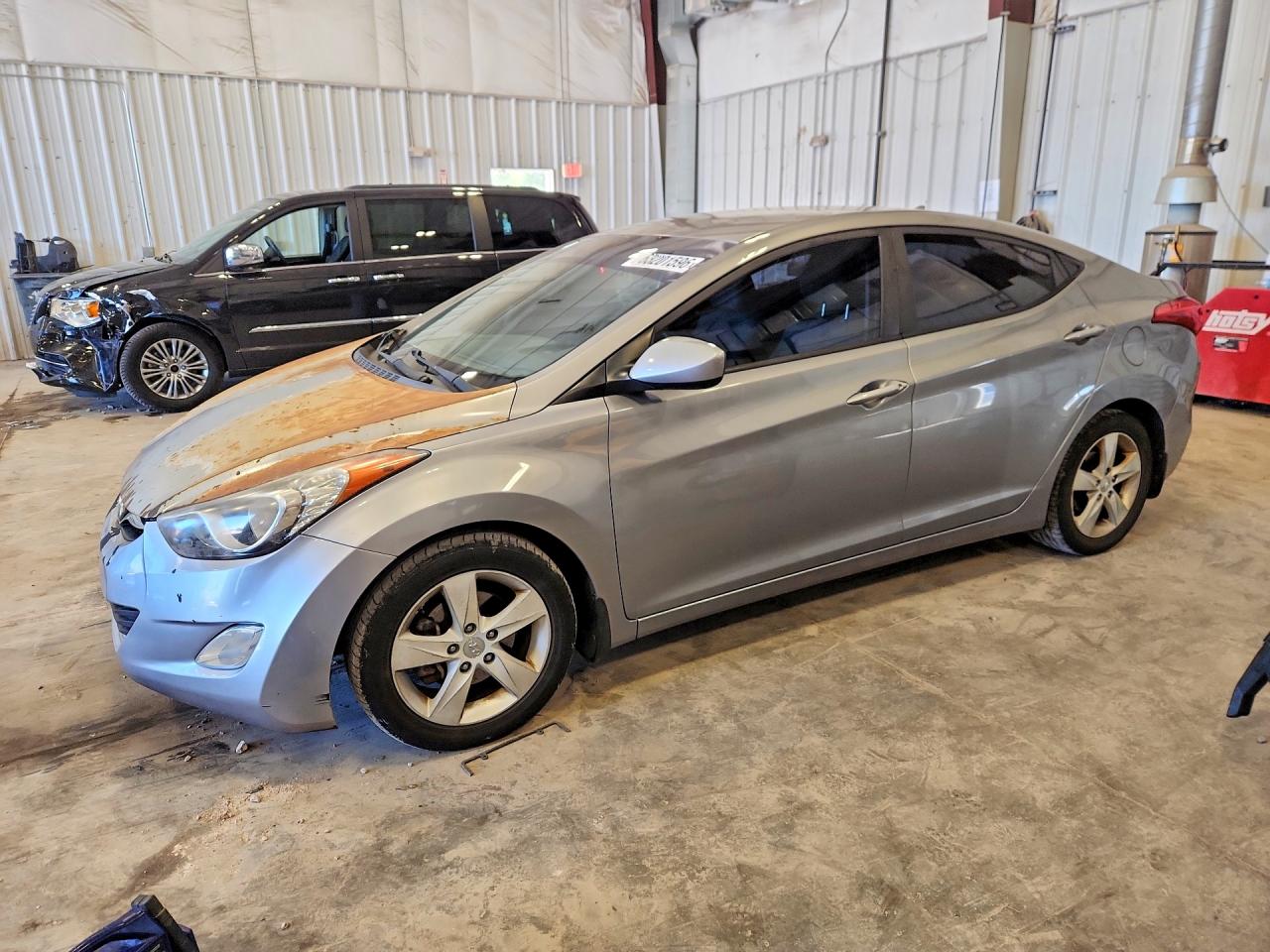 2013 Hyundai Elantra GLS, VIN KMHDH4AE7DU998167 — Minor dents and scratches
