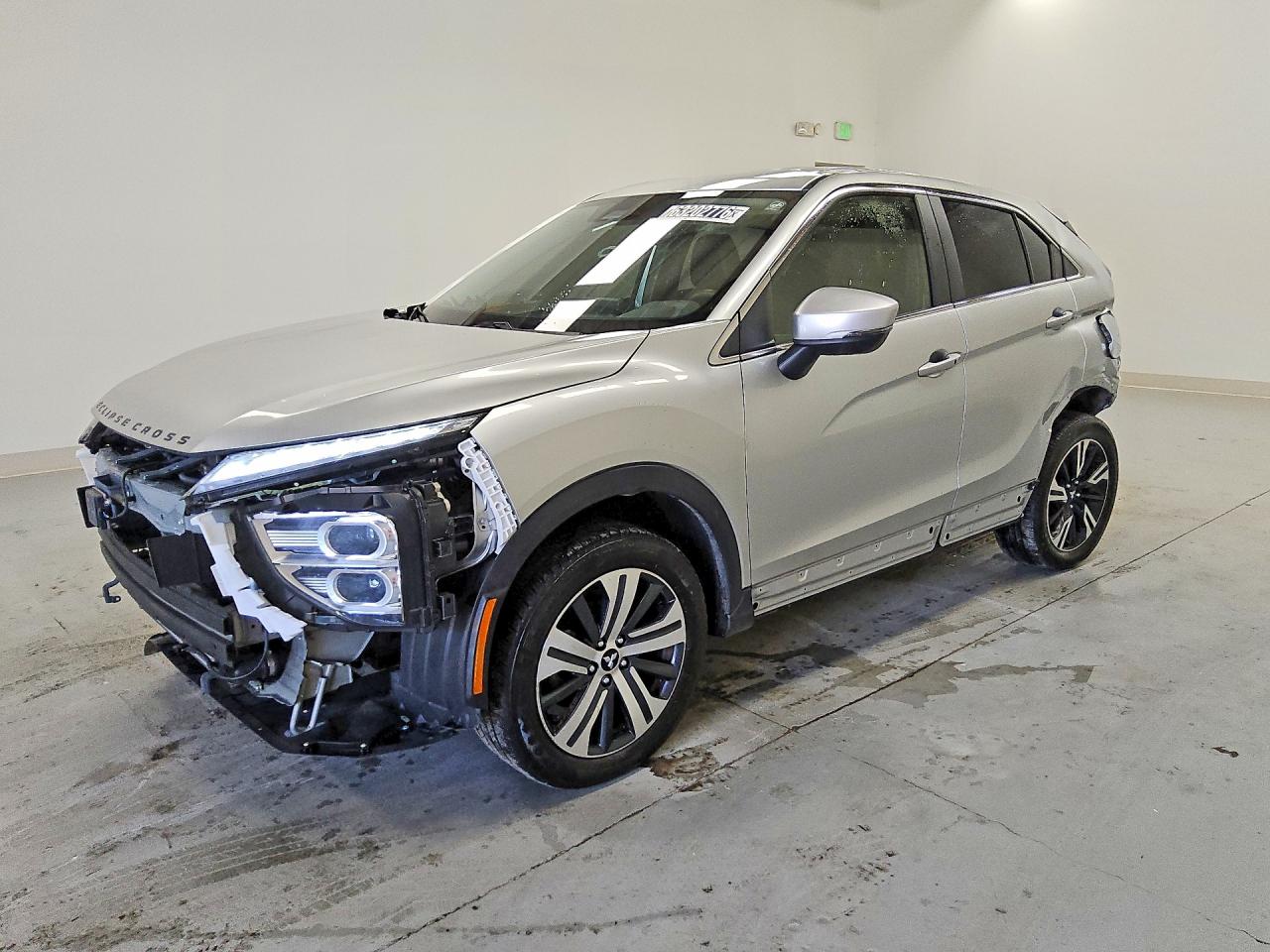 2024 Mitsubishi Eclipse Cross SE, VIN JA4ATWAA4RZ065216 — Normal wear