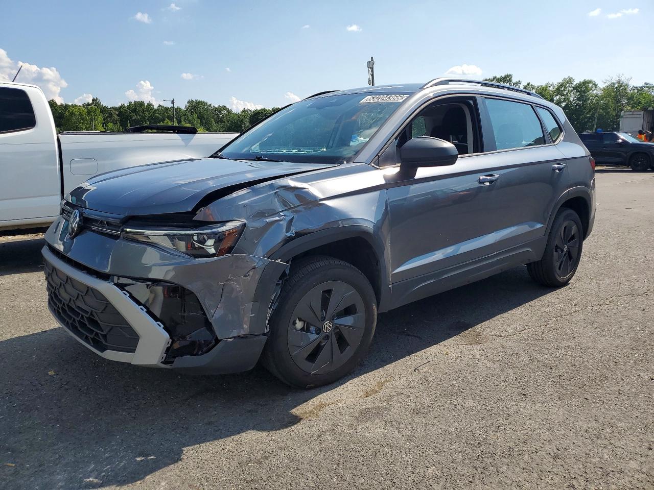 2026 Volkswagen Taos S, VIN 3VV5C7B21TM001035 — Front end