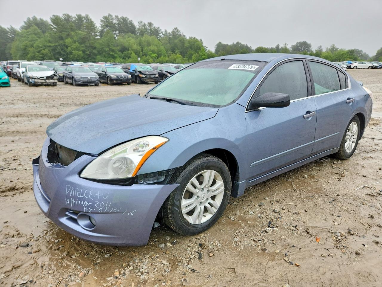 2011 Nissan Altima S, VIN 1N4AL2AP9BN405529 — Front end