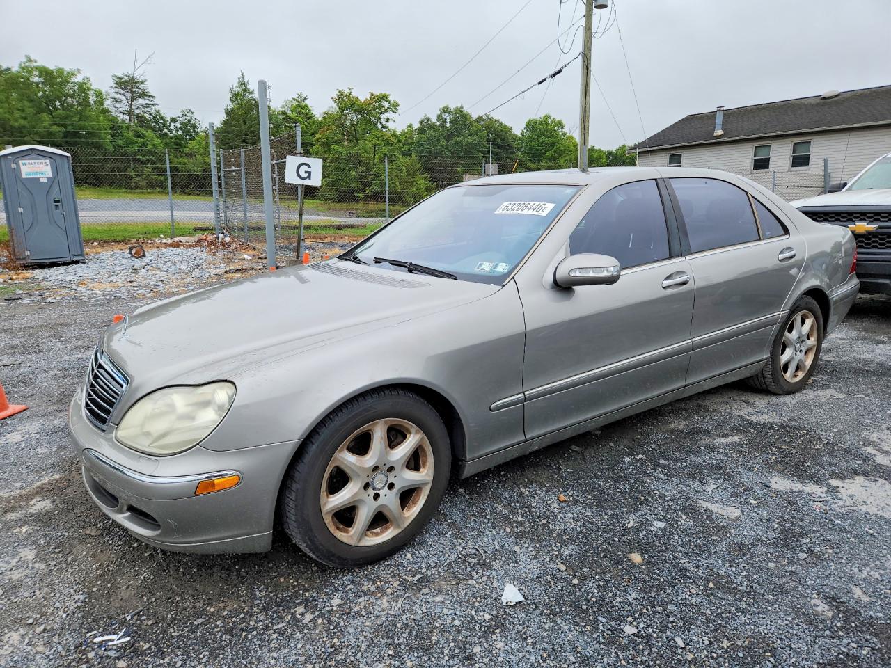 2005 Mercedes-Benz S 430, VIN WDBNG83J05A456326 — Перед