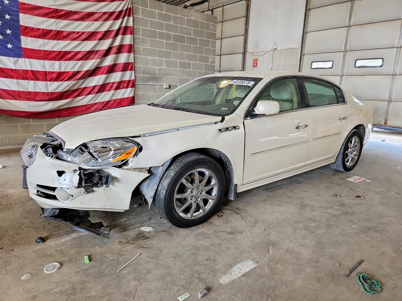 2011 Buick Lucerne CX, VIN 1G4HA5EM2BU121869 — Front end
