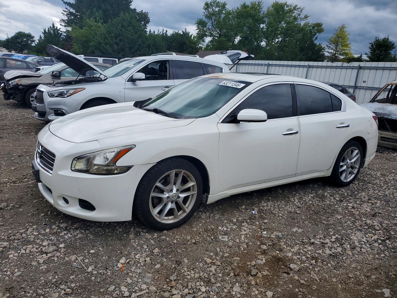 2010 Nissan Maxima SV, VIN 1N4AA5AP2AC809760 — Side