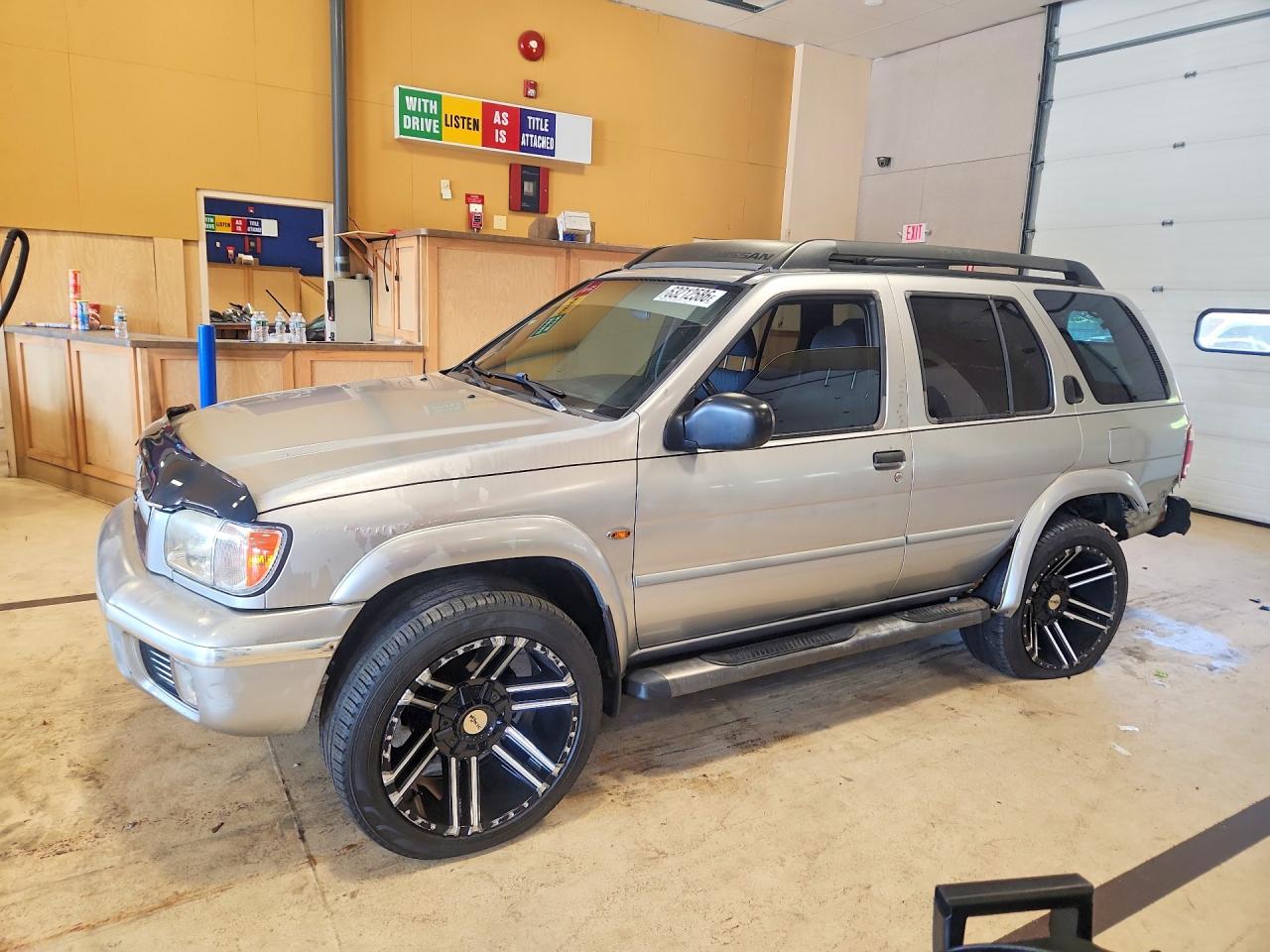 2002 Nissan Pathfinder SE, VIN JN8DR09Y82W738889 — Зад