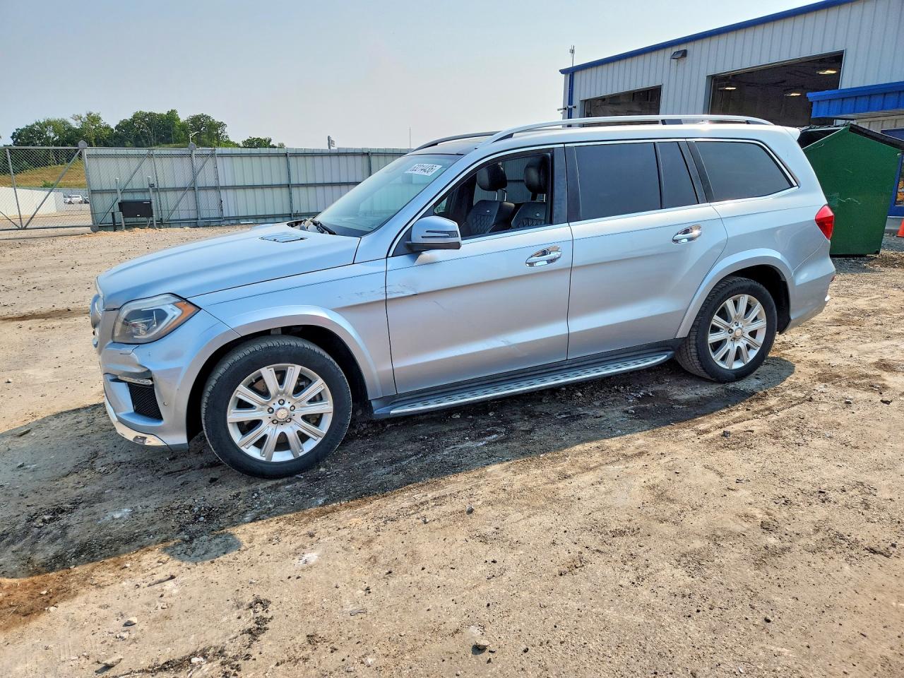 2014 Mercedes-Benz GL 550, VIN 4JGDF7DE1EA336820 — Side