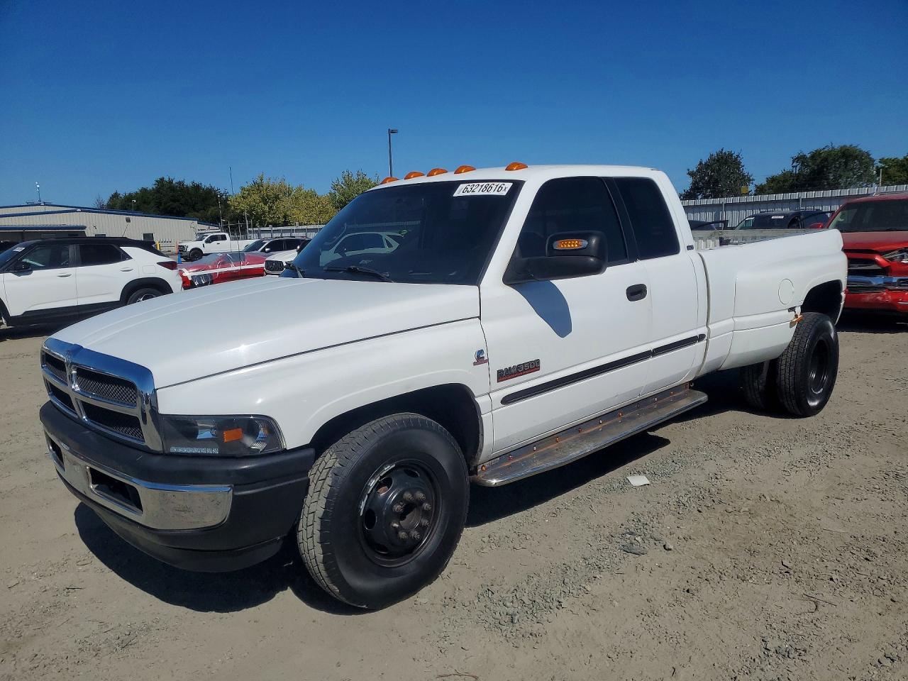 2001 Dodge 3500, VIN 1B7MC33631J197431 — Normal wear