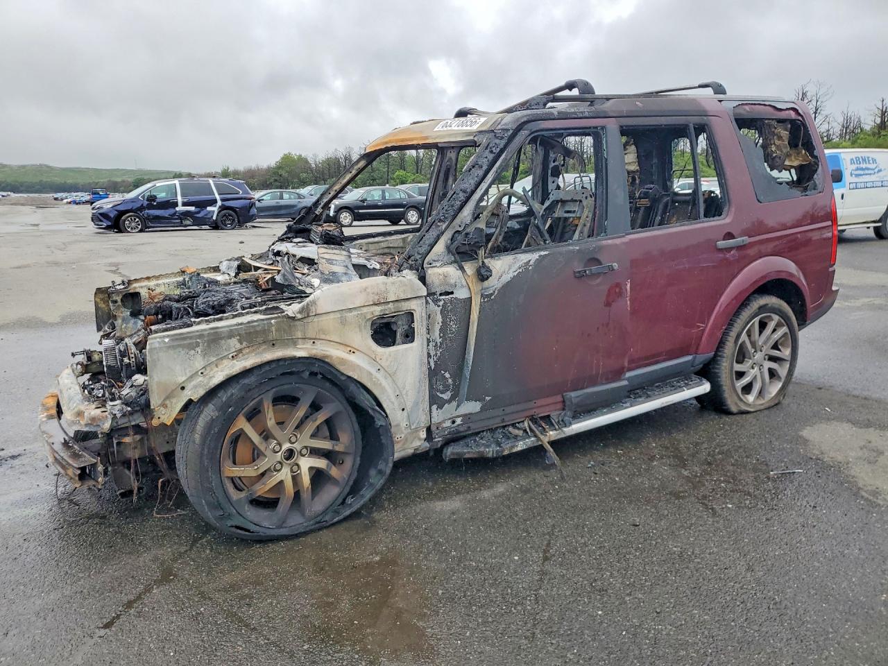 2016 Land Rover LR4 HSE, VIN SALAG2V62GA816598 — Burn