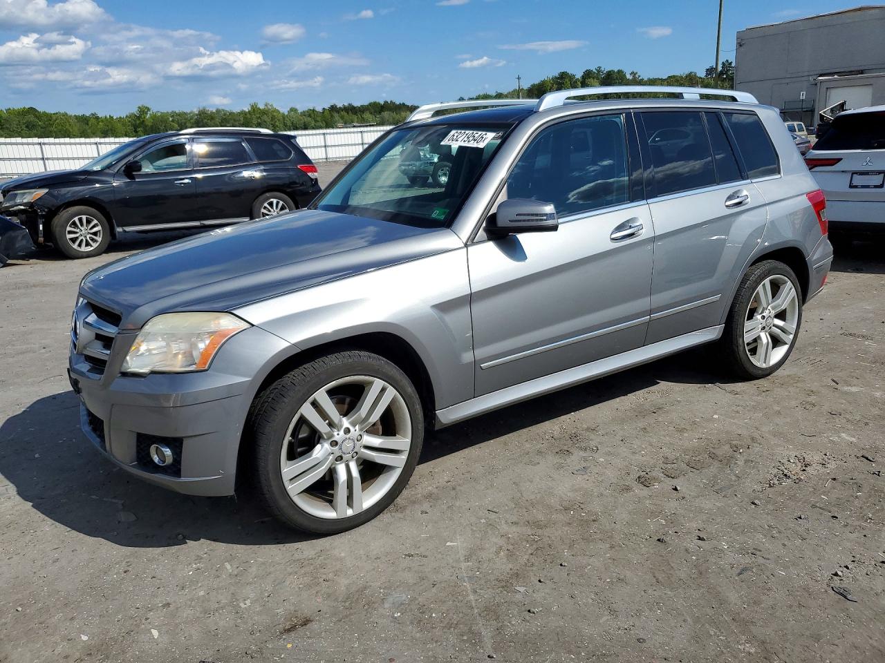 2012 Mercedes-Benz GLK 350, VIN WDCGG8HB9CF753018 — Minor dents and scratches