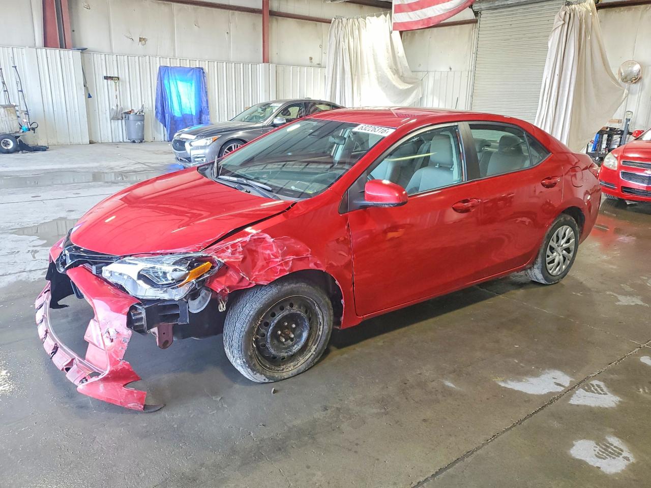 2018 Toyota Corolla LE, VIN 2T1BURHE2JC109214 — Front end