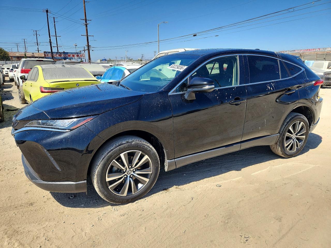 2022 Toyota Venza XLE, VIN JTEAAAAH6NJ101911 — Зад