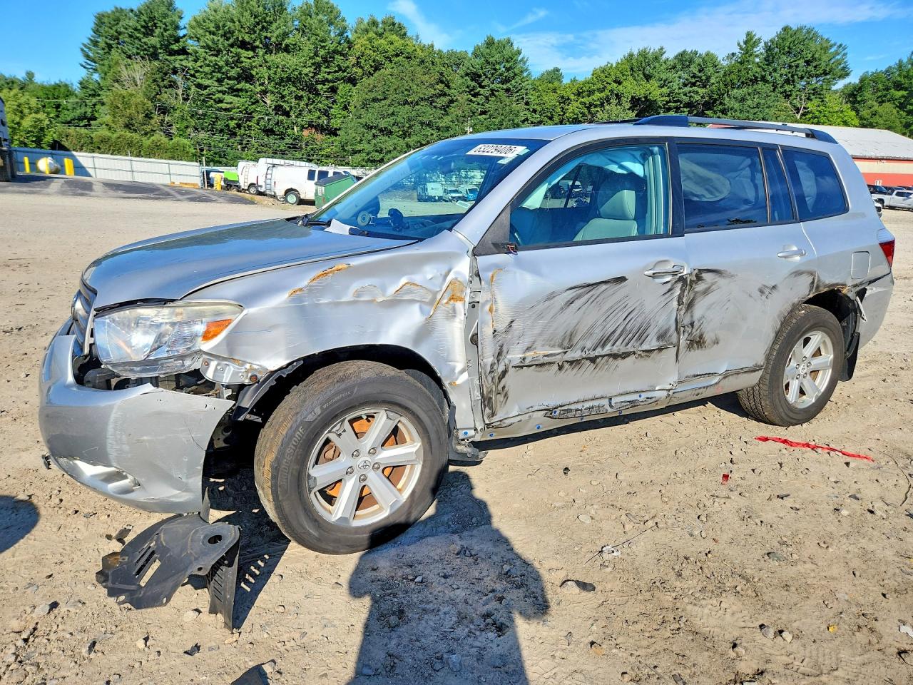 2010 Toyota Highlander SE, VIN 5TDJK3EH1AS012607 — Side