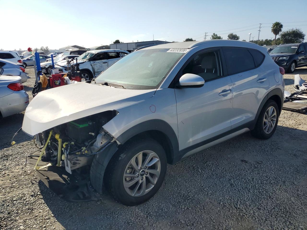 2017 Hyundai Tucson SE, VIN KM8J3CA42HU280065 — Front end
