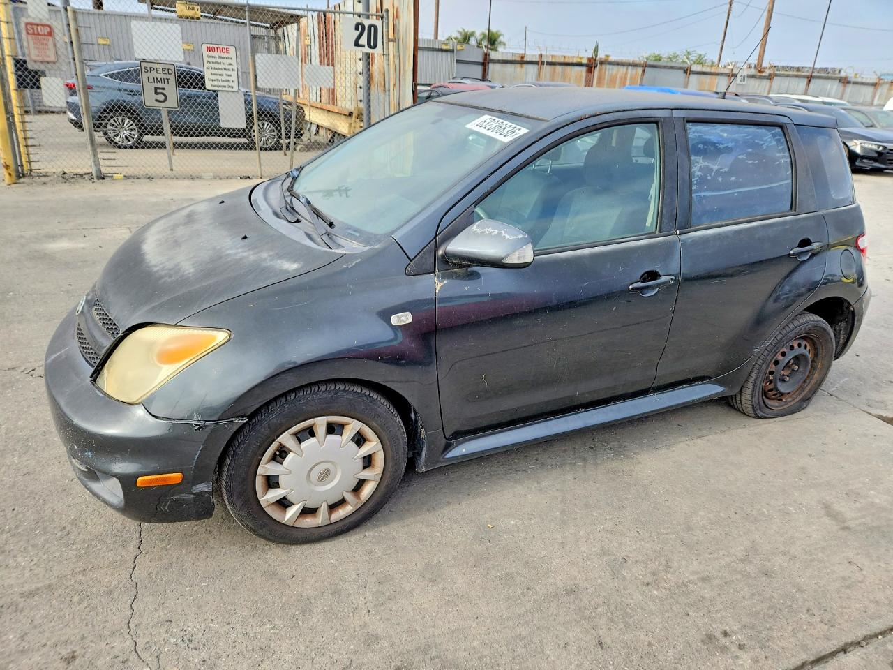 2006 Scion xA, VIN JTKKT624X60145017 — Мелкие вмятины и царапины