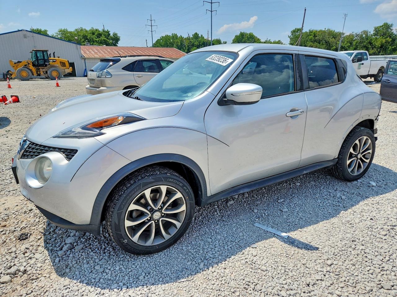 2017 Nissan Juke S, VIN JN8AF5MRXHT702320 — Rear end
