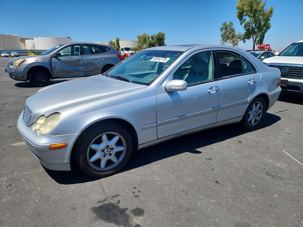 2004 Mercedes-Benz C 240, VIN WDBRF61J14F554570 — Бок