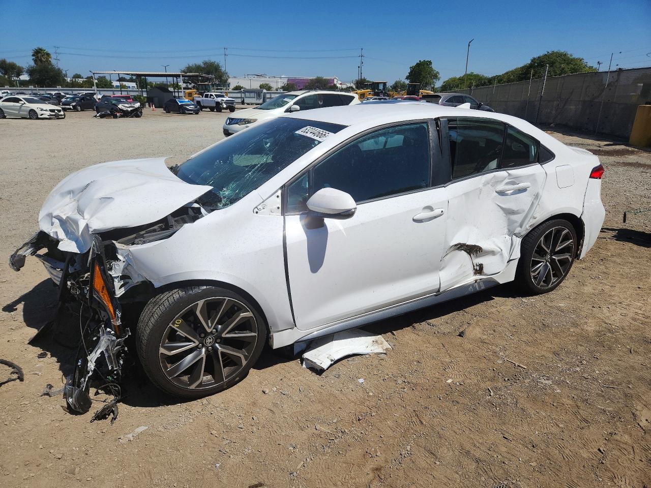 2020 Toyota Corolla SE, VIN 5YFS4RCE0LP016539 — Front end