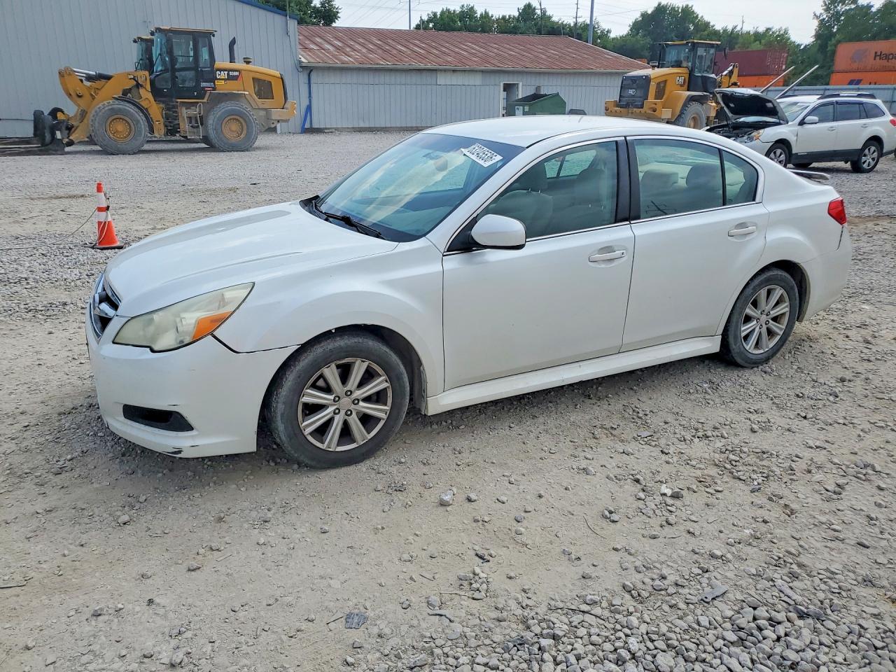 2011 Subaru Legacy Premium, VIN 4S3BMCC64B3254844 — Зад