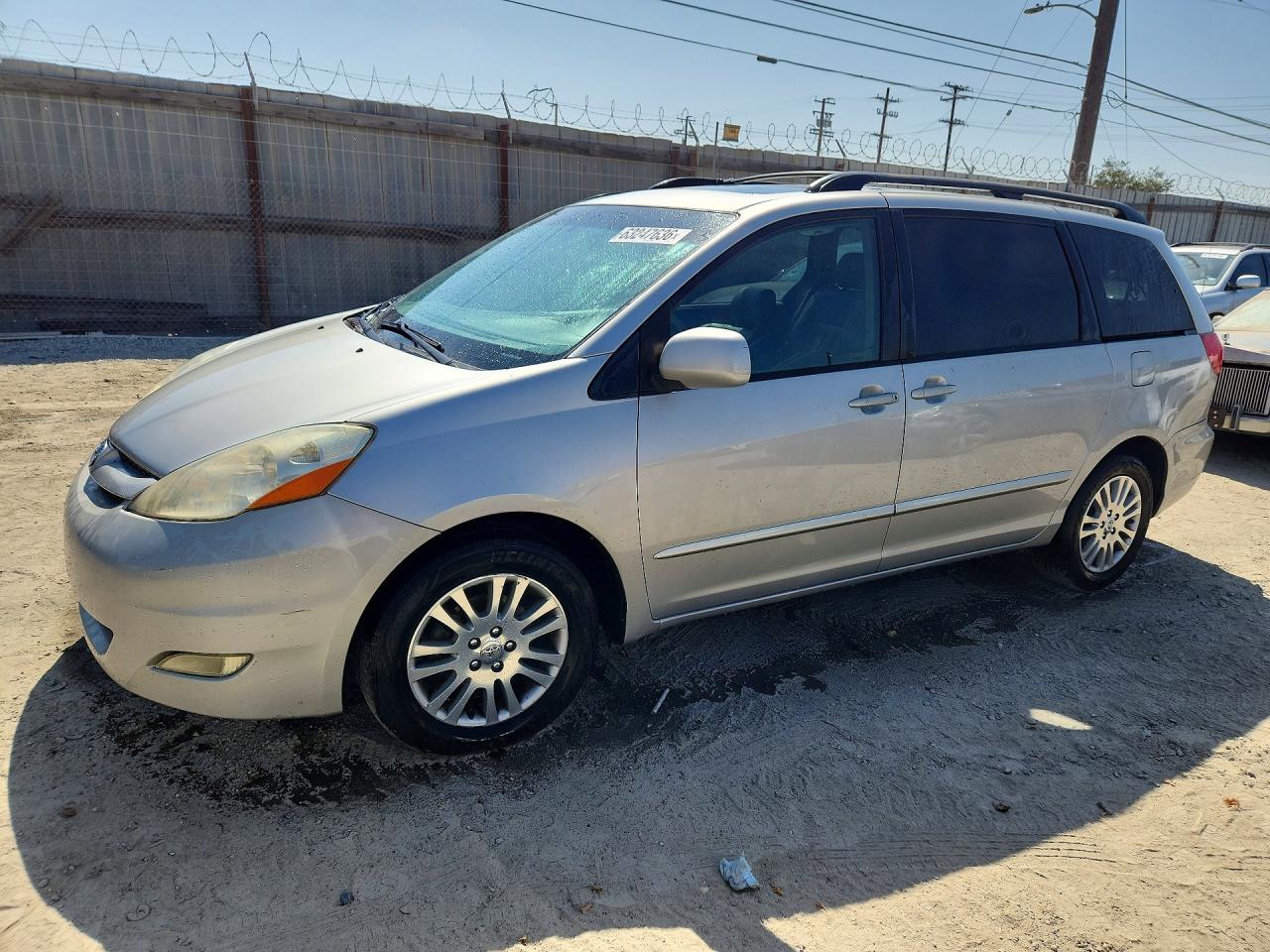 2007 Toyota Sienna XLE, VIN 5TDZK22CX7S087885 — Minor dents and scratches