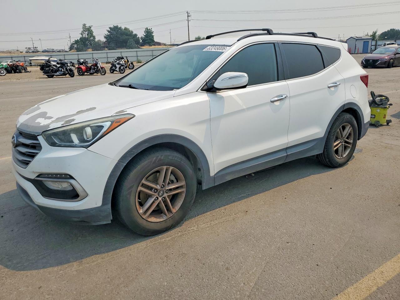 2017 Hyundai Santa Fe 2.4L, VIN 5NMZU3LB6HH015219 — Front end