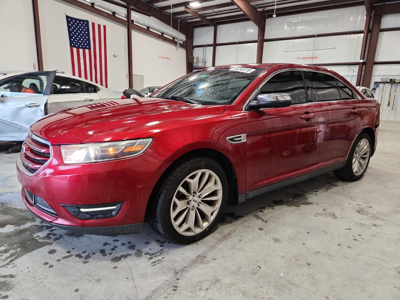 2016 Ford Taurus Limited, VIN 1FAHP2F82GG114046 — Бок