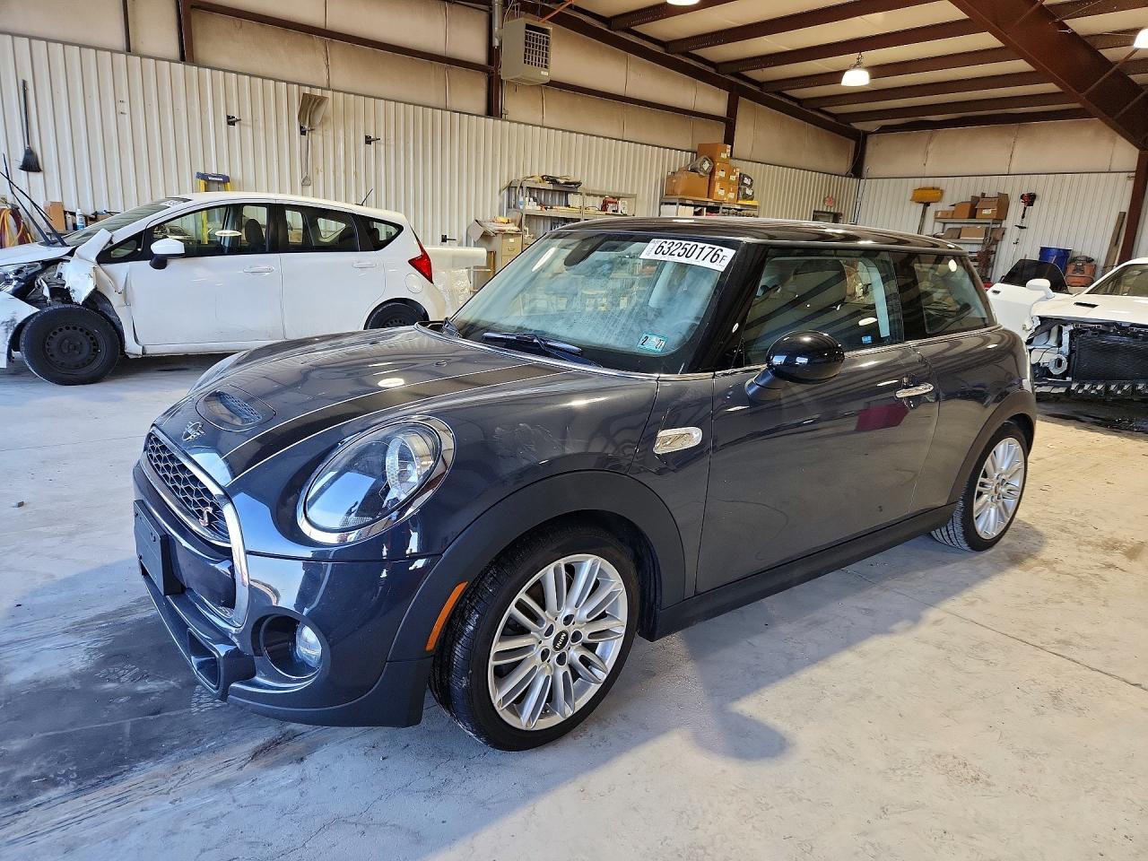 2019 MINI Hardtop Cooper S, VIN WMWXP7C5XK2A53872 — Water / flood