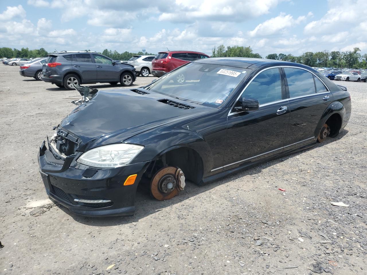 2013 Mercedes-Benz S 550, VIN WDDNG9EB8DA526513 — Front end