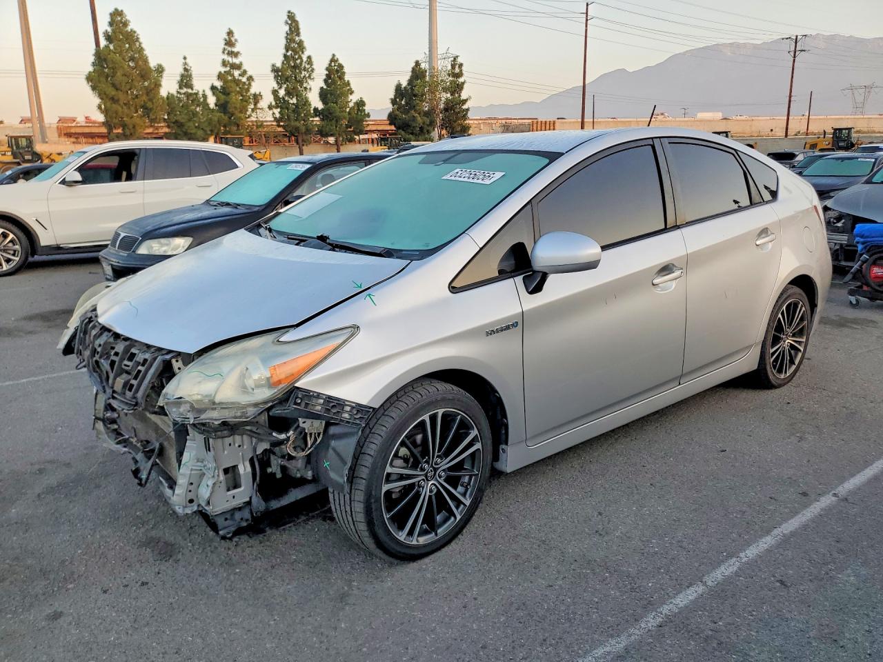 2010 Toyota Prius III, VIN JTDKN3DU6A0069835 — Front end