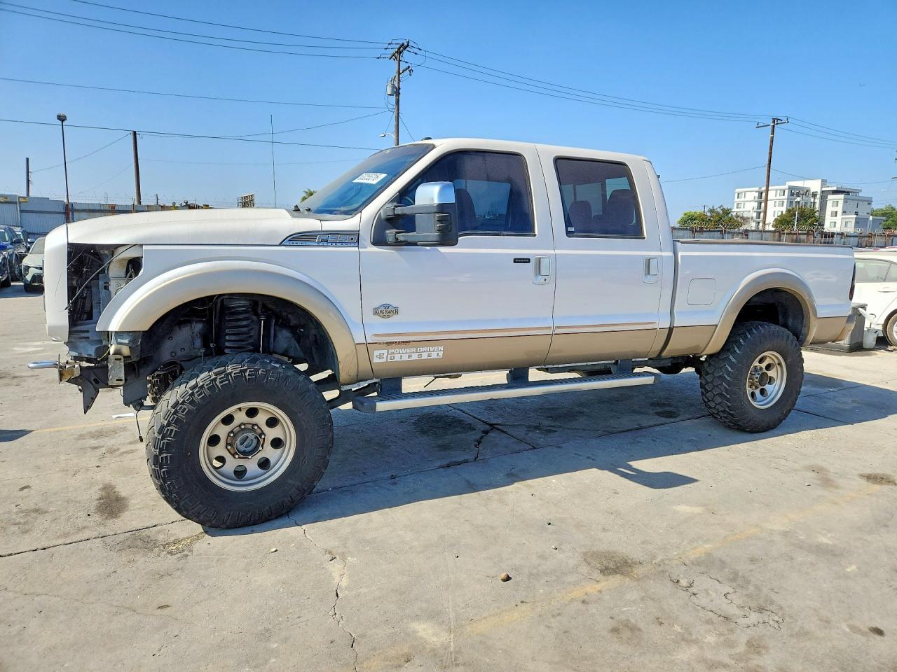 2011 Ford F-350 Lariat, VIN 1FT8W3BT9BEC65354 — Front end