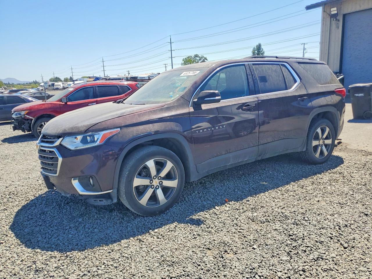 2021 Chevrolet Traverse LT, VIN 1GNEVHKW8MJ171450 — Перед