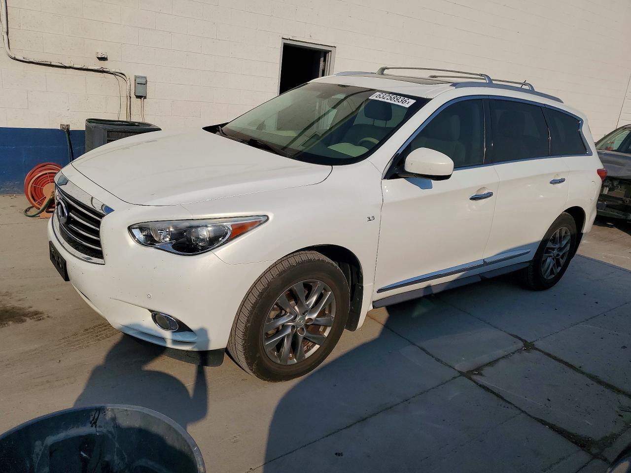 2014 Infiniti QX60, VIN 5N1AL0MM3EC533258 — Normal wear